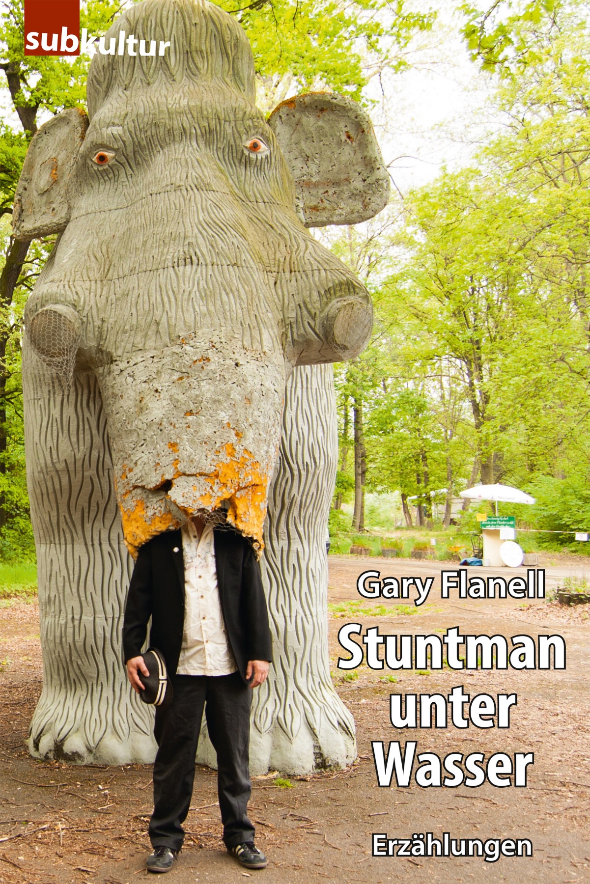 Stuntman unter Wasser